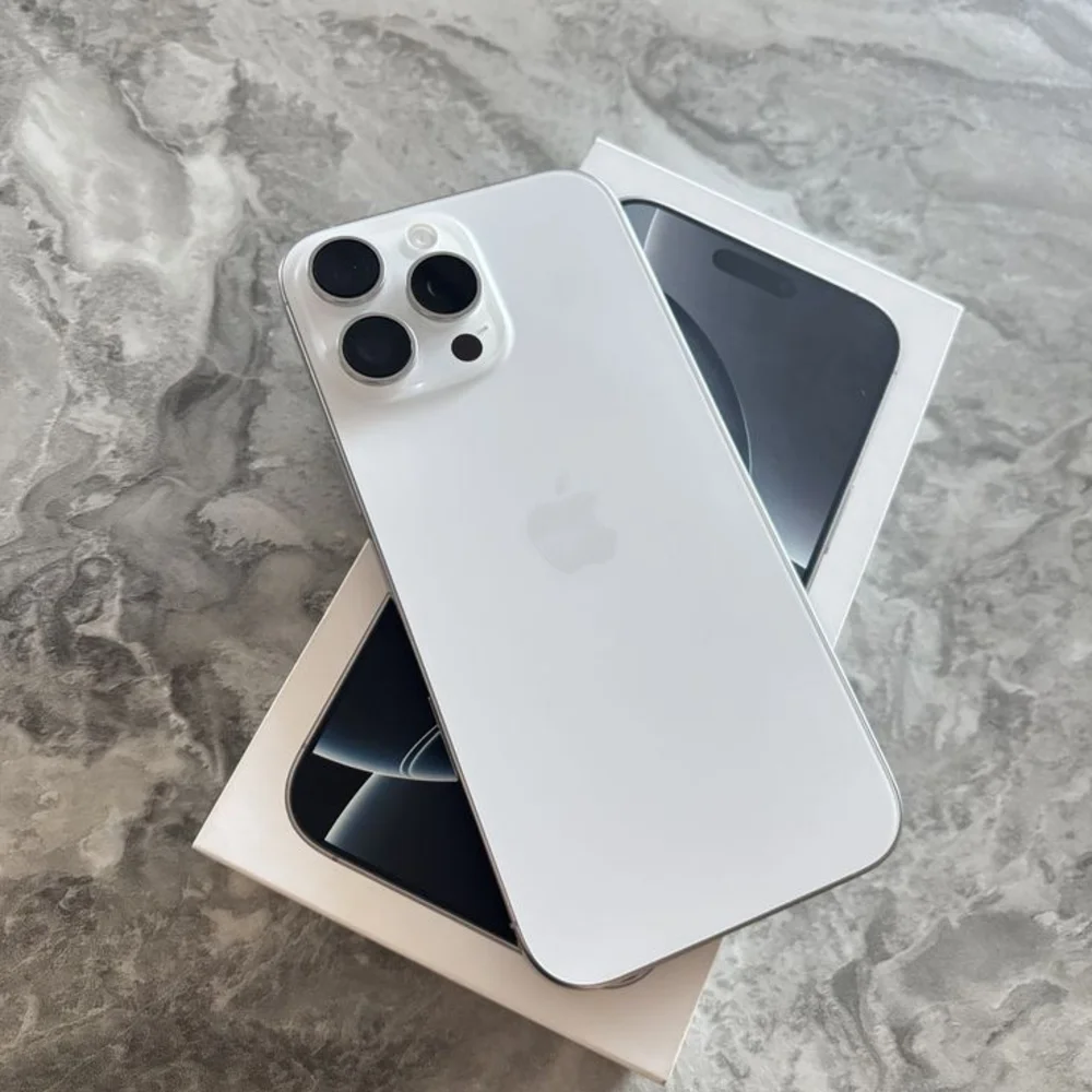 Apple iPhone with Silver Finish.+14705754465
